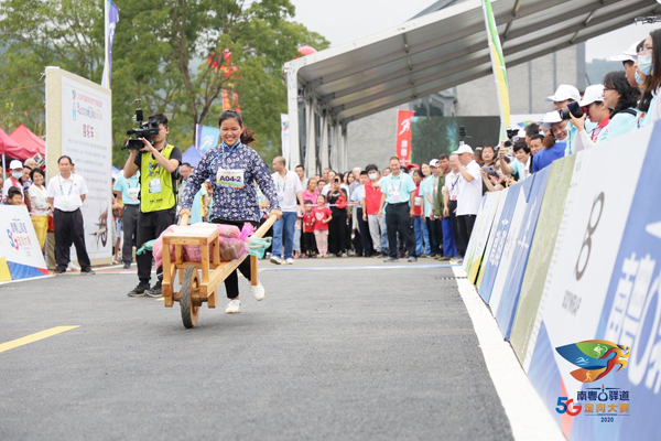 獨(dú)輪車.jpg